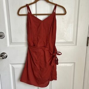 Abercrombie & Fitch cotton faux wrap dress size SMALL Rusty color adjustable